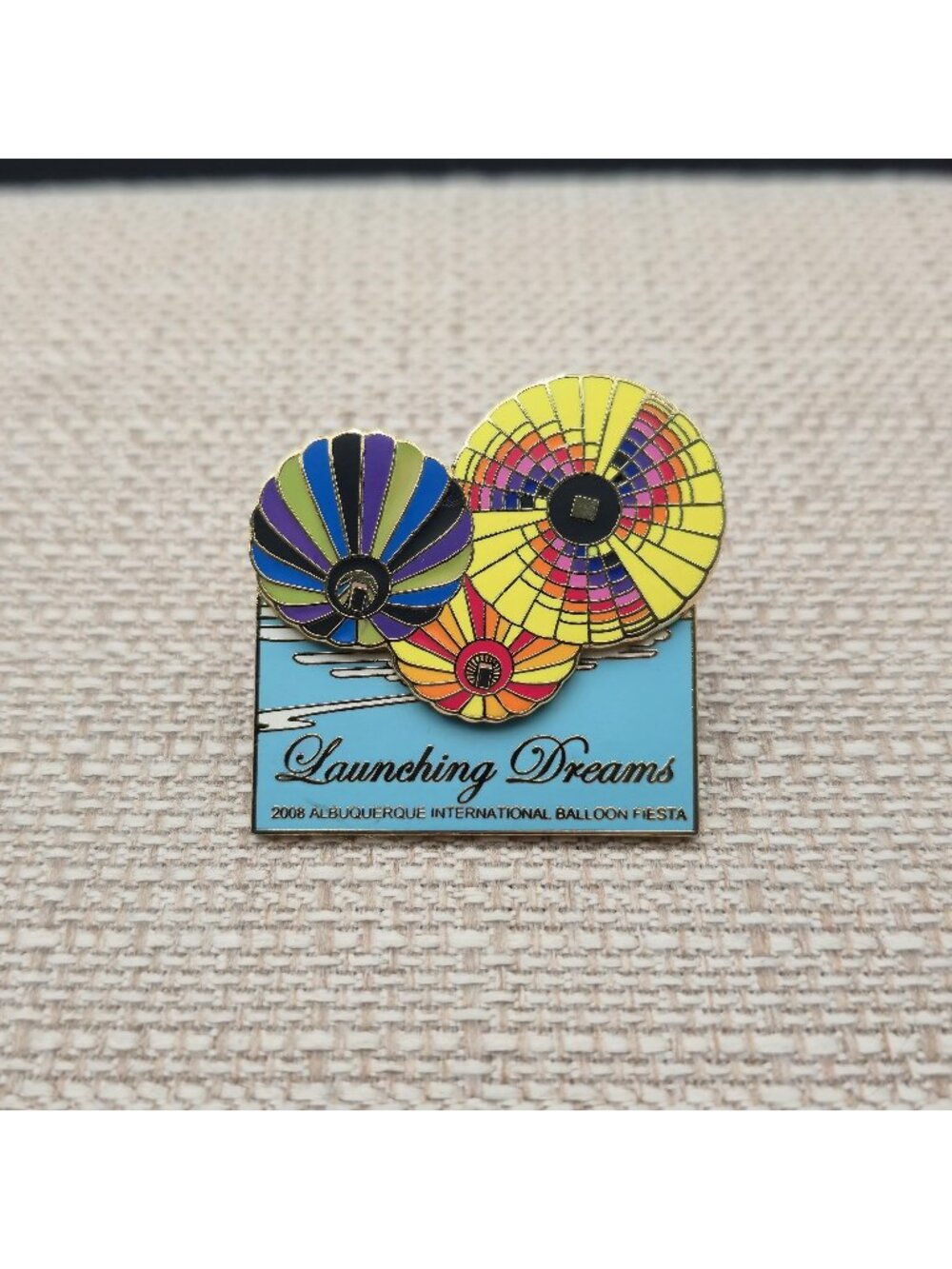 2008 Albuquerque International Balloon Fiesta Launching Dreams Pin B1444